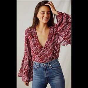 Ditsy Floral Bodysuit 🌸